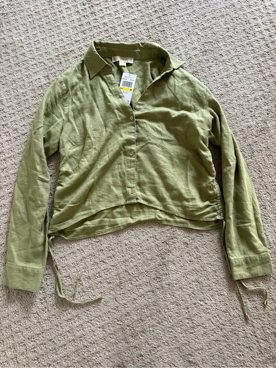 Michael Kors green linen cropped button down size Medium