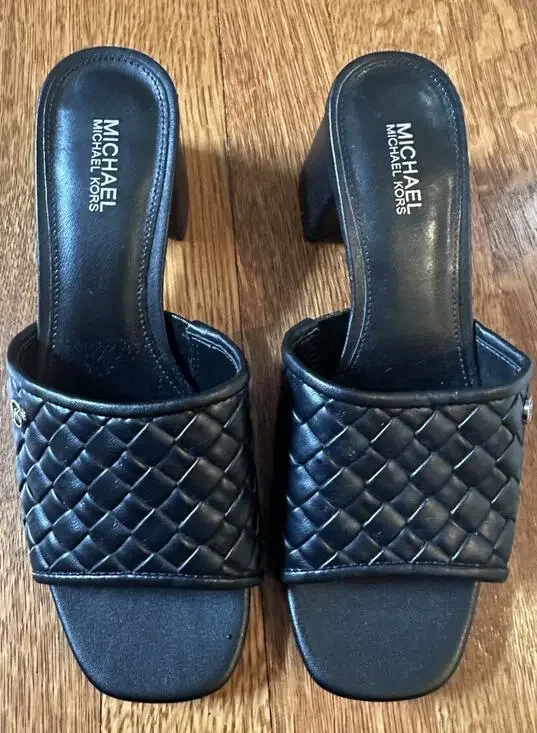 Michael Kors Woven Quilted Black Leather Mule Slides Block Heel Sandals Size 6M