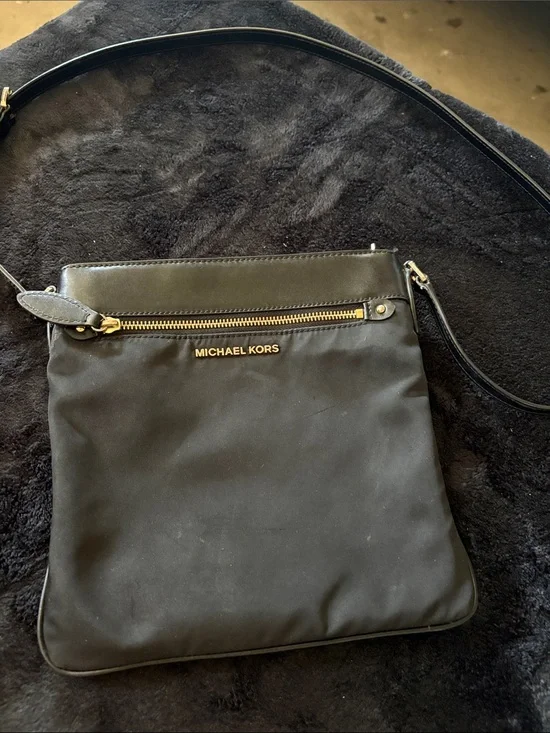 Michael kors crossbody nylon