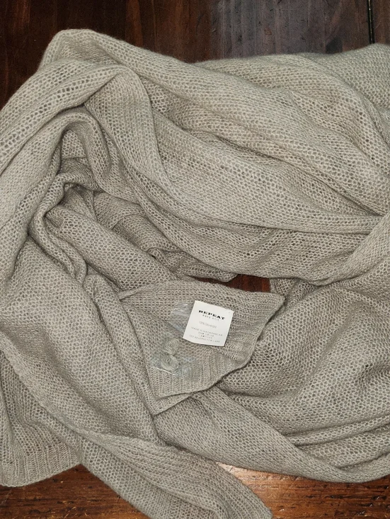 REPEAT Cashmere Lightweight Scarf