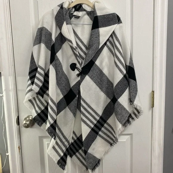 D&Y Women's Checkered fall Spring plaid fringe cape Poncho‎ wrap Sz- One Size