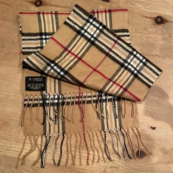 V Fraas Cashmink Burberry Print Soft Tartan Plaid Scarf Gold Black Camel Color