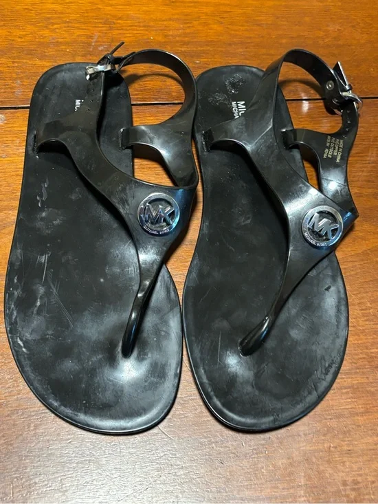 Michael Kors Women’s Black Jelly Thong Sandals Size 8M Style RD16A