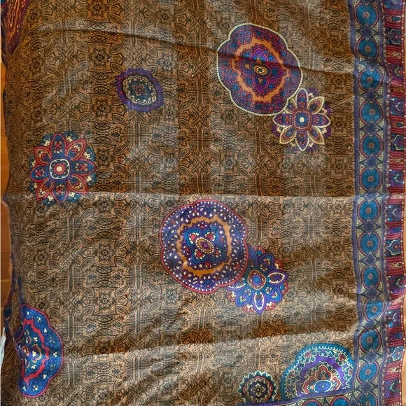 VTG multicolored floral medallions scarf