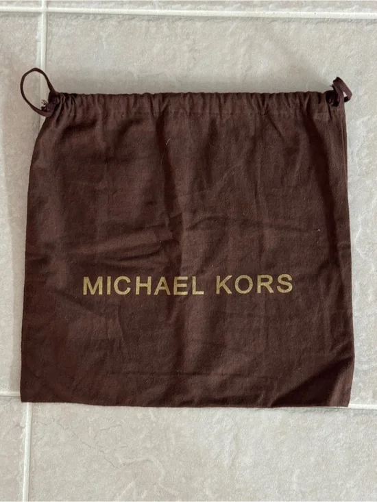 Michael Kors Brown Drawstring Dust Bag (13 1/2'W X 13