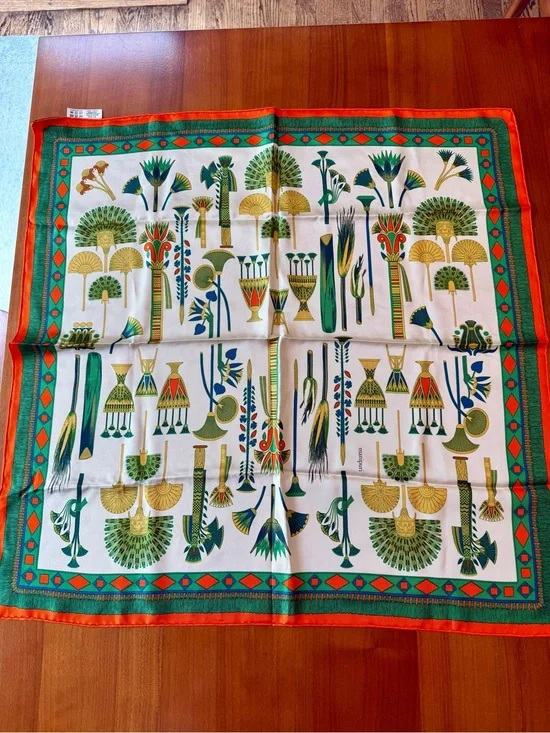 NWOT Manipuri 100 Percent Silk Square Scarf