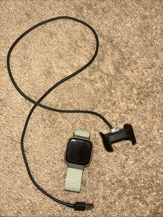 fitbit Versa-style Smartwatch with Light Green Woven Band