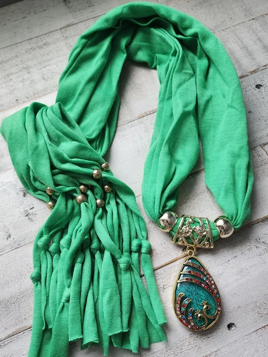 Green Statement Scarf Necklace with Decorative Teardrop Pendant