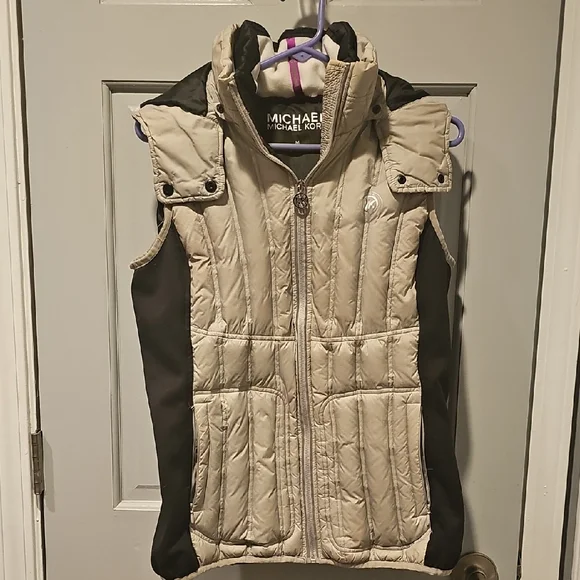 Michael Kors Tan Black Quilted Vest Medium Puffy Outdoor Jacket Coat Winter
