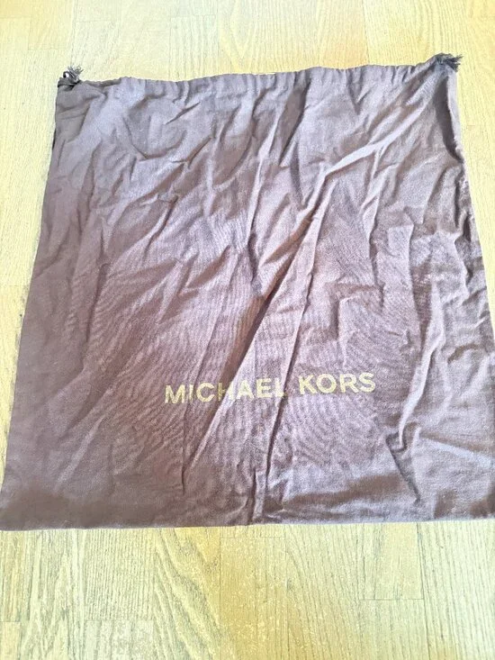 MICHAEL KORS BROWN LARGE DUST BAG 19