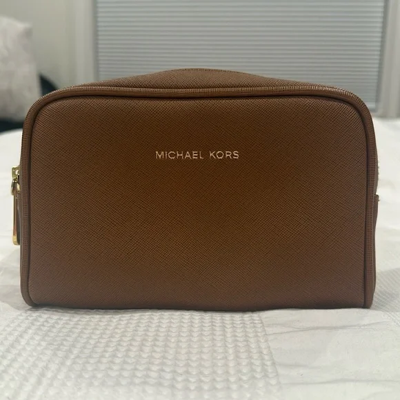 Michael Kors tan bag