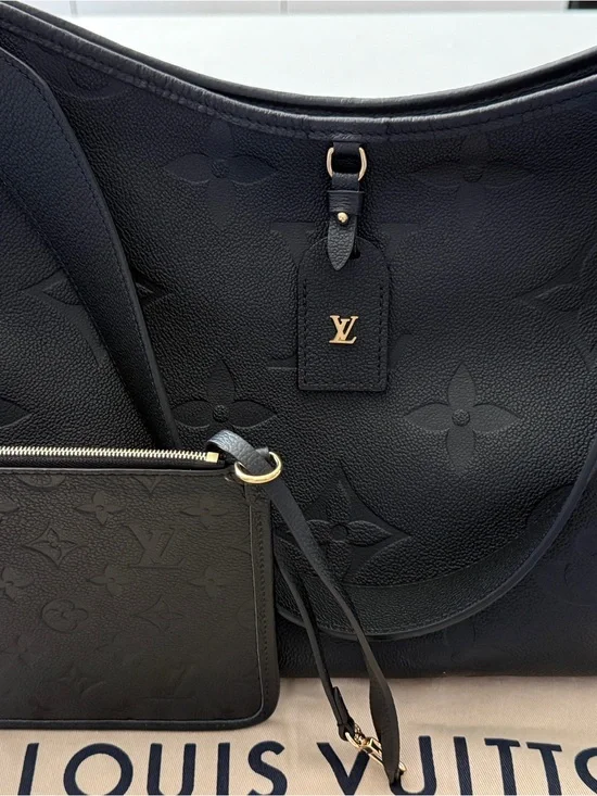 Louis Vuitton Black Carryall MM
