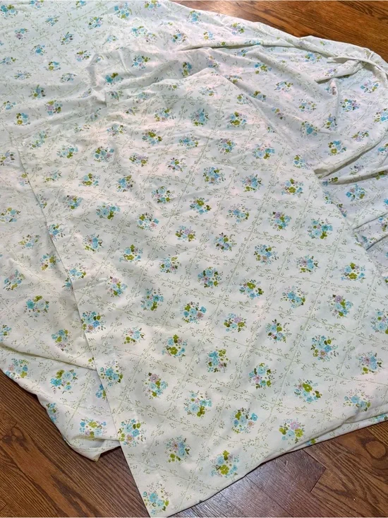 Vintage blue floral full sz sheet set