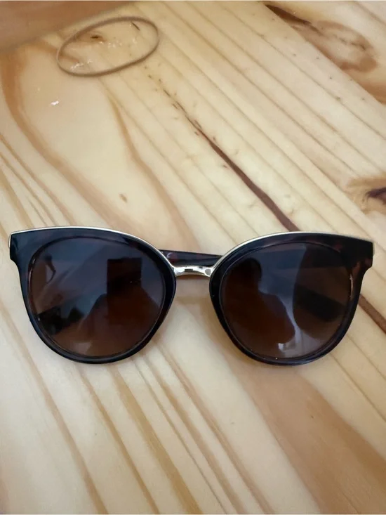 Tahari Black Frame Sunglasses with Brown Lenses - Women