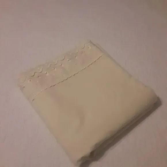 Vintage Westpoint Steven's Battenburg Lace Trim Full /Double Flat Sheet U.S.A.