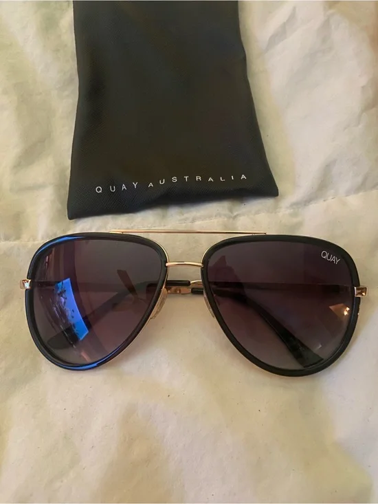 Quay Australia Aviator Sunglasses in Black and Gold Tones