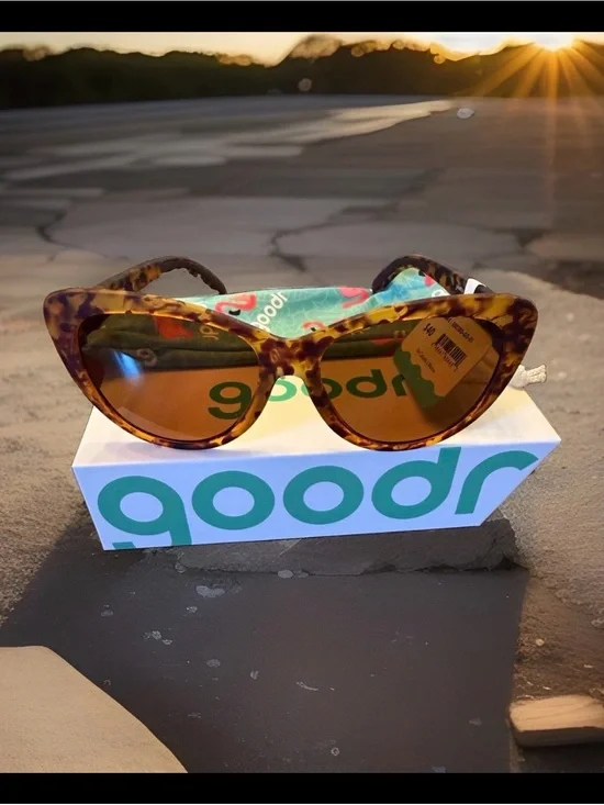NEW goodr OG ‘The Catwalks Meow’ Polarized Sunglasses