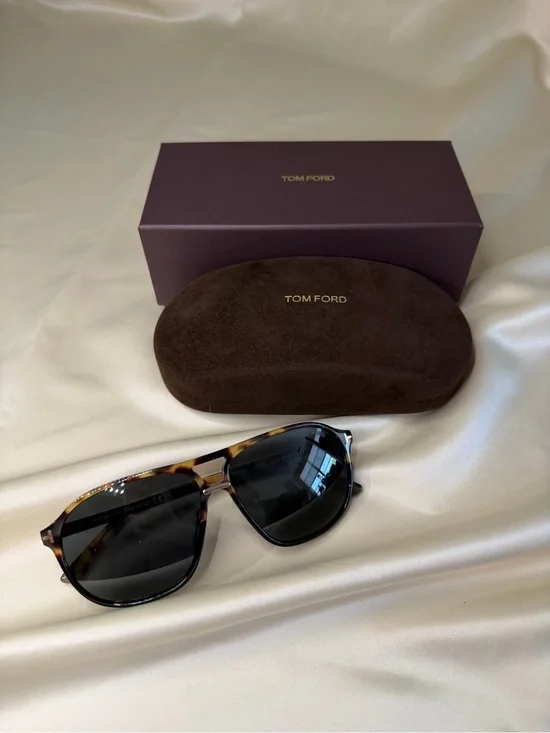 TOM FORD Bruce 61MM Navigator Sunglasses
