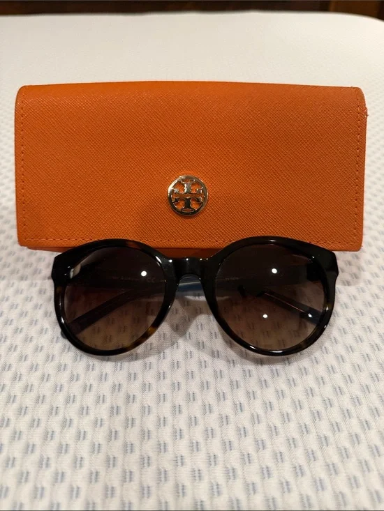 Tory Burch Tortoise Round Sunglasses with Saffiano leather case