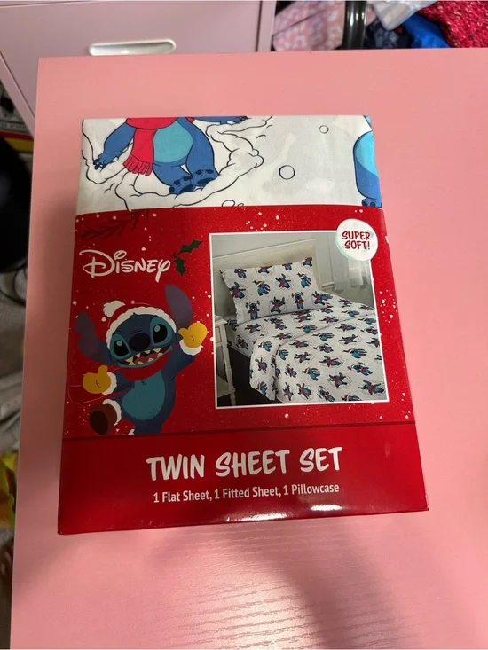 Disney Holiday Stitch Twin Sheet Set - Blue, Red, White