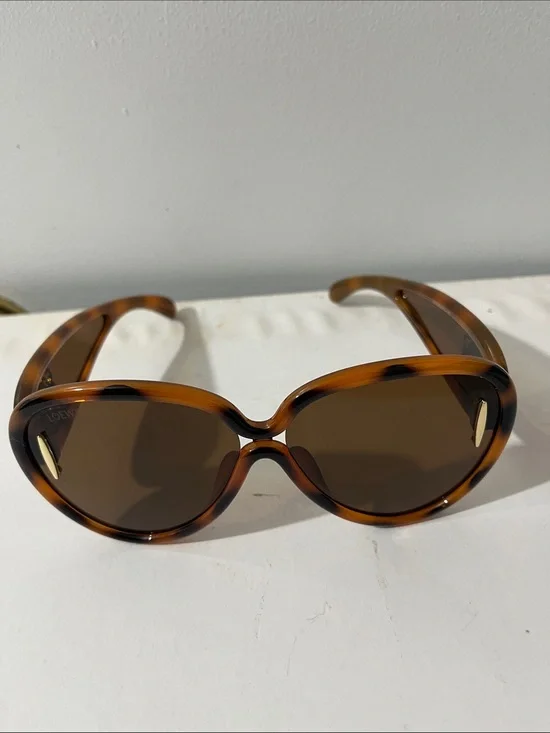 Loewe Tortoiseshell Amber Gradient Oversized Sunglasses