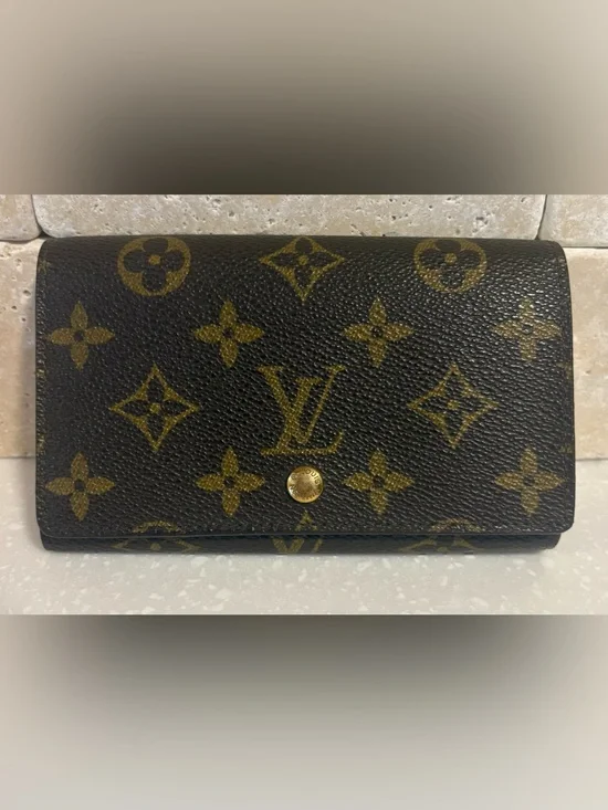 Louis Vuitton Monogram Wallet