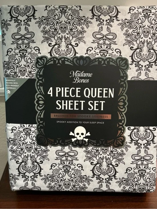 Madame Bones Queen Sheet Set Black Gray Skull Bat Damask Spooky Halloween