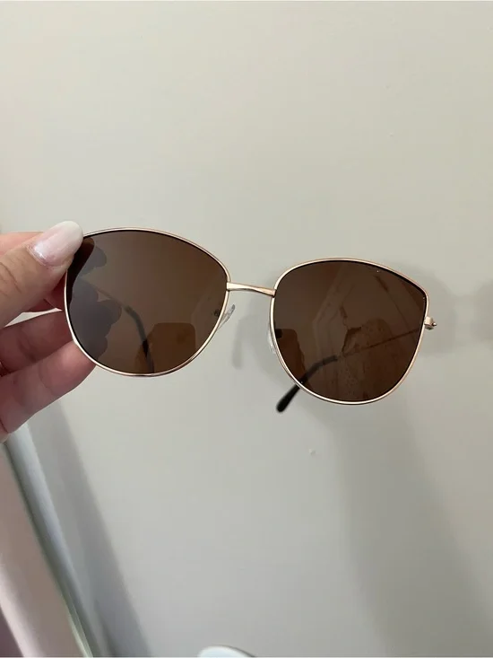 Classic Cat-Eye Metal Frame Sunglasses - Gold with Brown Lenses