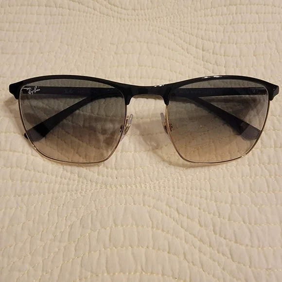 NEW Ray Ban Chromance Sunglasses Model #RB3686 Black on Gold