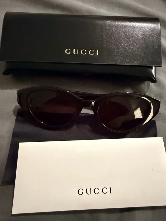 Authentic Gucci Black Cat-Eye Sunglasses with Dark Lenses