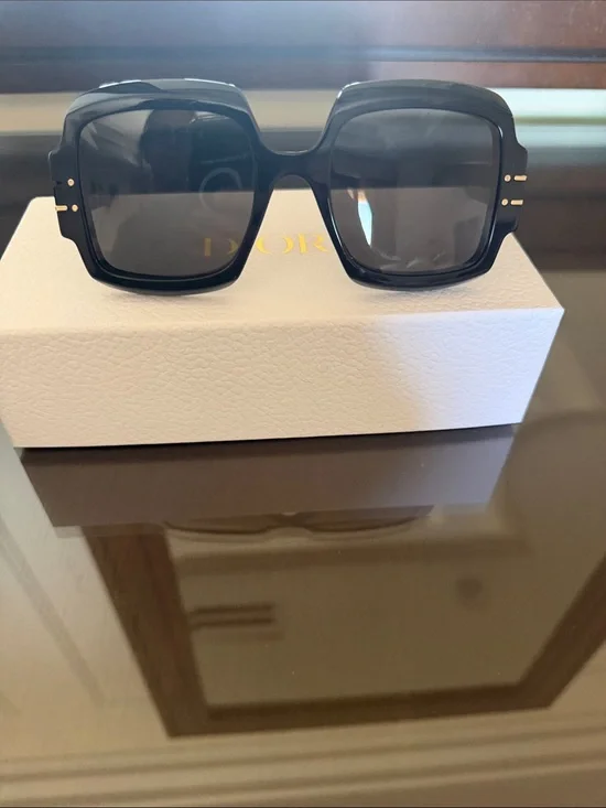 Dior Black Oversized Square women Sunglasses