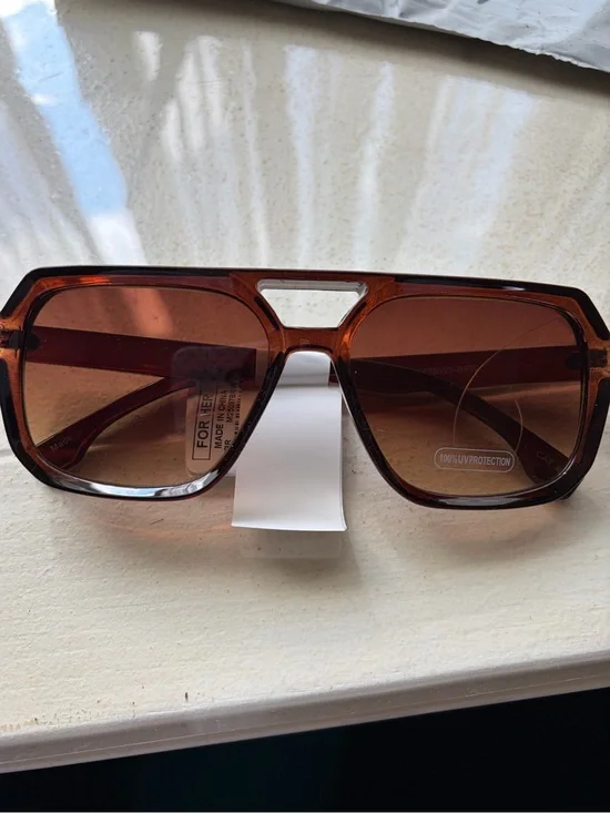 Women’s Oversized Brown Sunglasses - Classic Shield Style