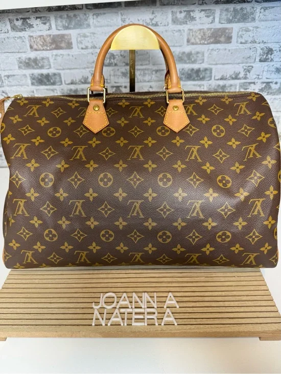 Louis Vuitton Monogram speedy 40