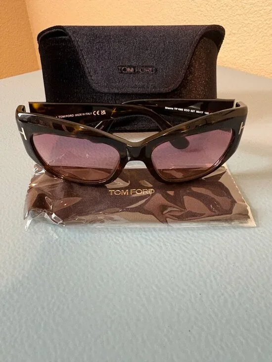 Tom Ford Brianna 55mm Gradient Cat-Eye Sunglasses- NEW in case