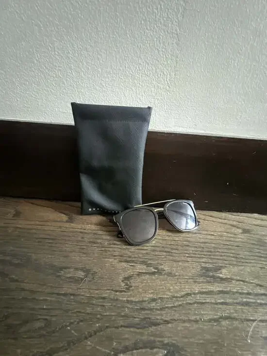 Quay Australia Sweet Dreams Sunglasses with Pouch