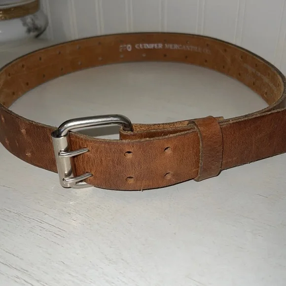 Quimper Mercantile co.  Port Townsend WA Top Grain leather belt 32