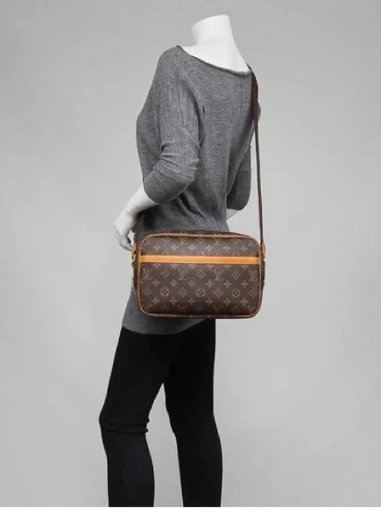 LOUIS VUITTON Monogram Canvas Reporter PM Bag‎ Crossbody message- Brown/Tan