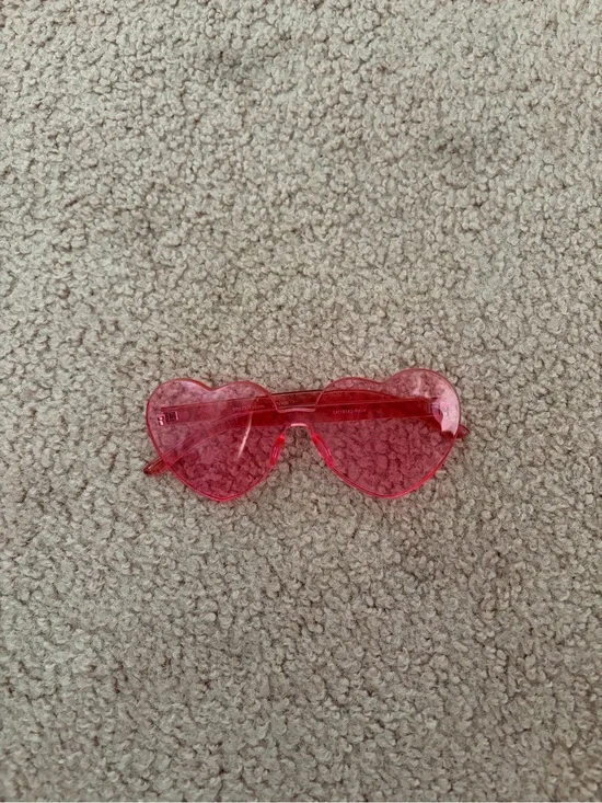 Heart-Shaped Pink Sunglasses