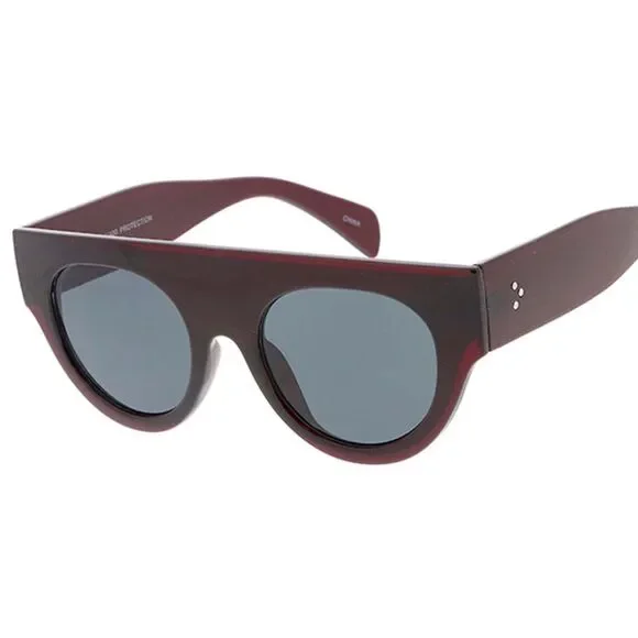 Modern Elegance Women's Chunky Red Frame Sunglasses Sleek Flat Top Design