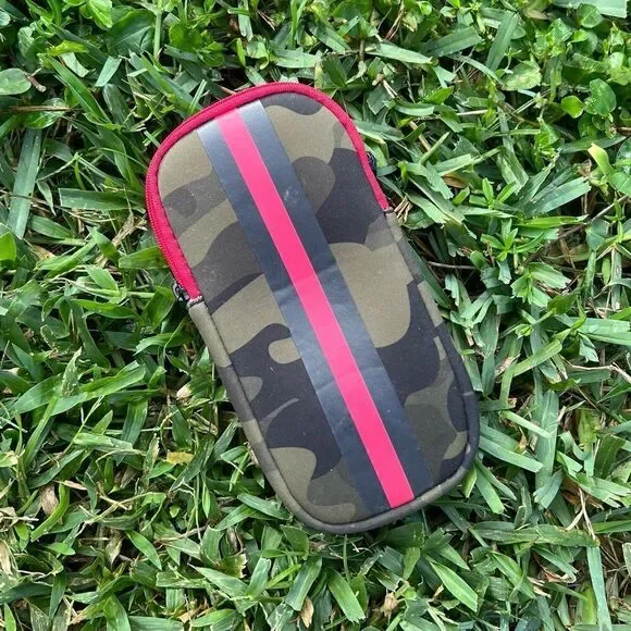 Neoprene Camo Eyeglass Case Soft Protective Small Pocket Inside Zipper Closure