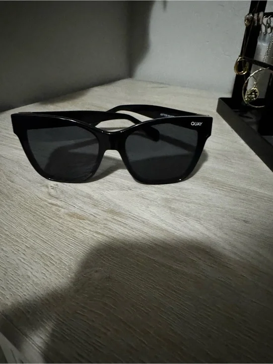 Quay Black Golf After Party Sunglasses