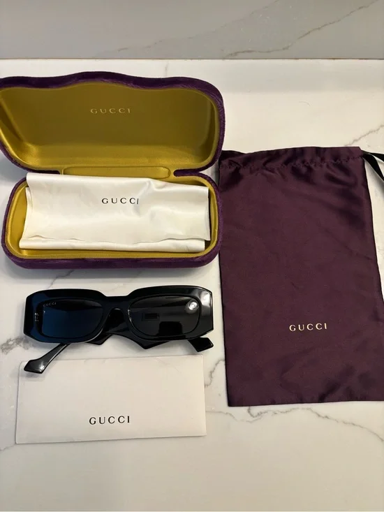 Gucci Black Rectangular Sunglasses with case and protective sleeve