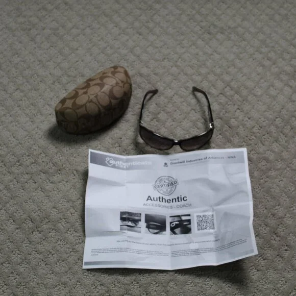 Coach 'Sarah' S437 Sunglasses with Case and COA