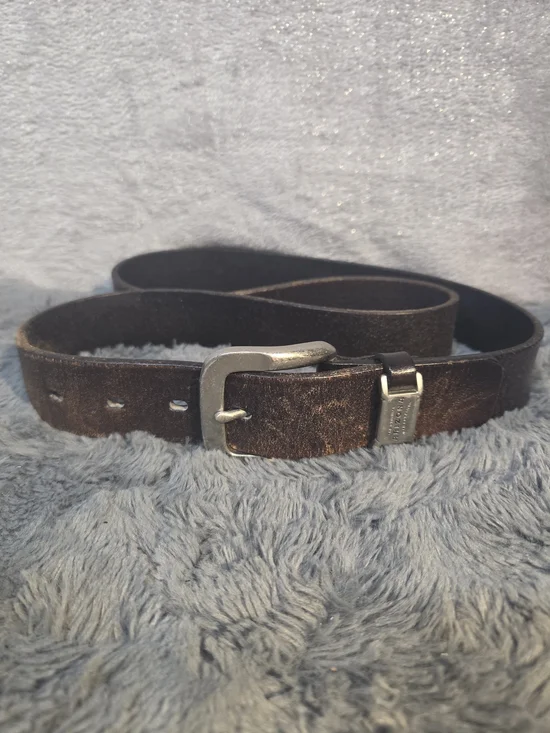 Brown Leather Men’s Belt with Brushed Silver Buckle