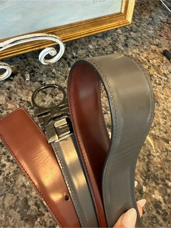 NWOT Salvatore Ferragamo Men’s Reversible Brown/Gray Gancini Belt