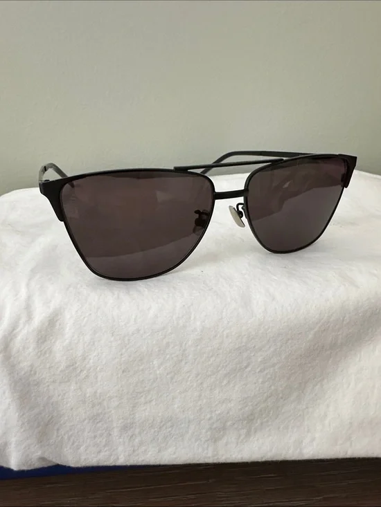 Saint Laurent Black Frame Gray Lenses Sunglasses (09)