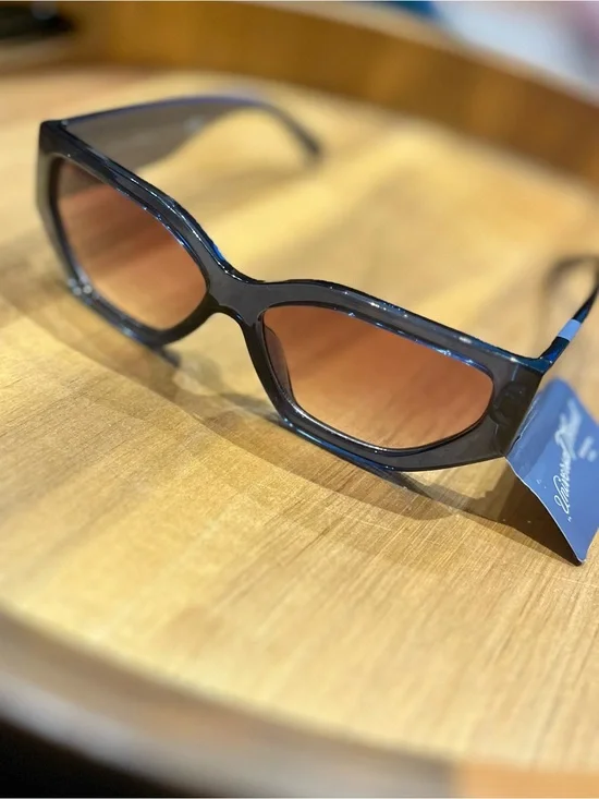 Universal Thread - Women's Blue Frame Sunglasses with Brown Lenses