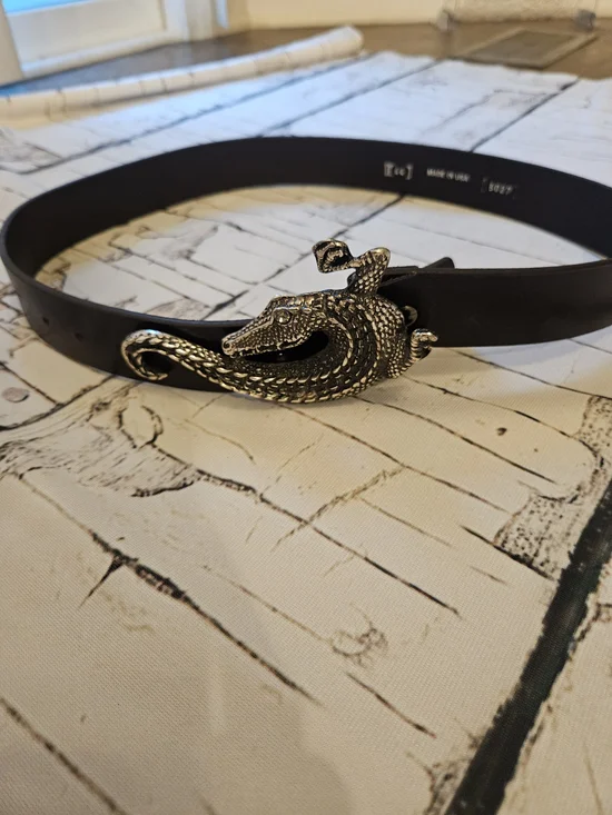 Source Unknown Black Leather Belt with Silver Snake Buckle