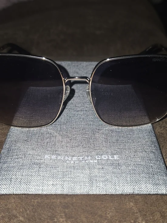 Kenneth Cole NY Silver Square Sunglasses KC00025-32W Brand New with Case