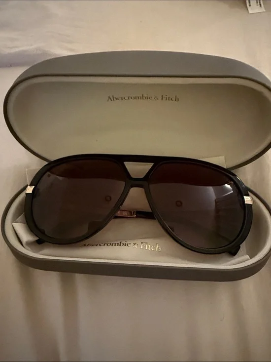 Abercrombie & Fitch Black Frame Sunglasses with Brown Lenses